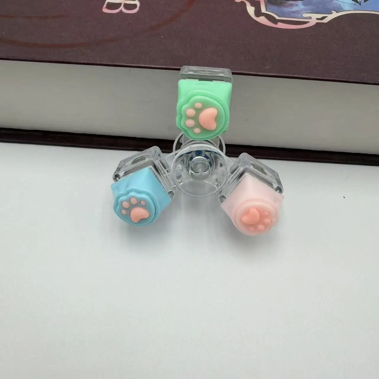 Cat Paw Clicky Keychain view 4