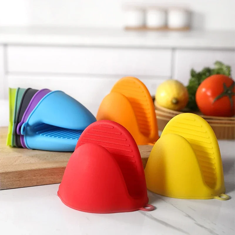 Silicone Pinch Oven Mitts, Pair - Image 5