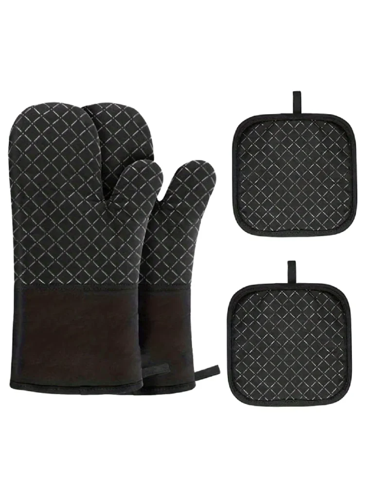 Oven Gloves and Pot Holder Set